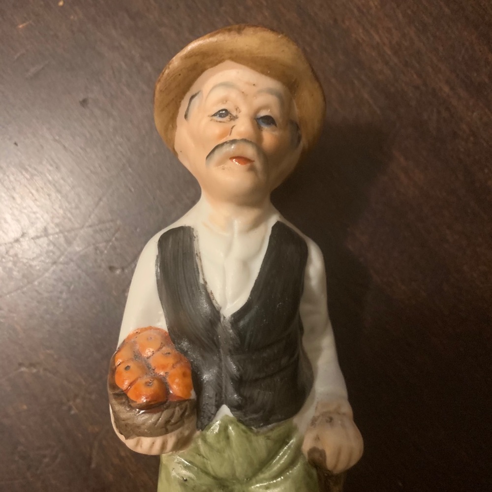 Vintage Old Men Ceramic Figurines - Picture 4 of 7
